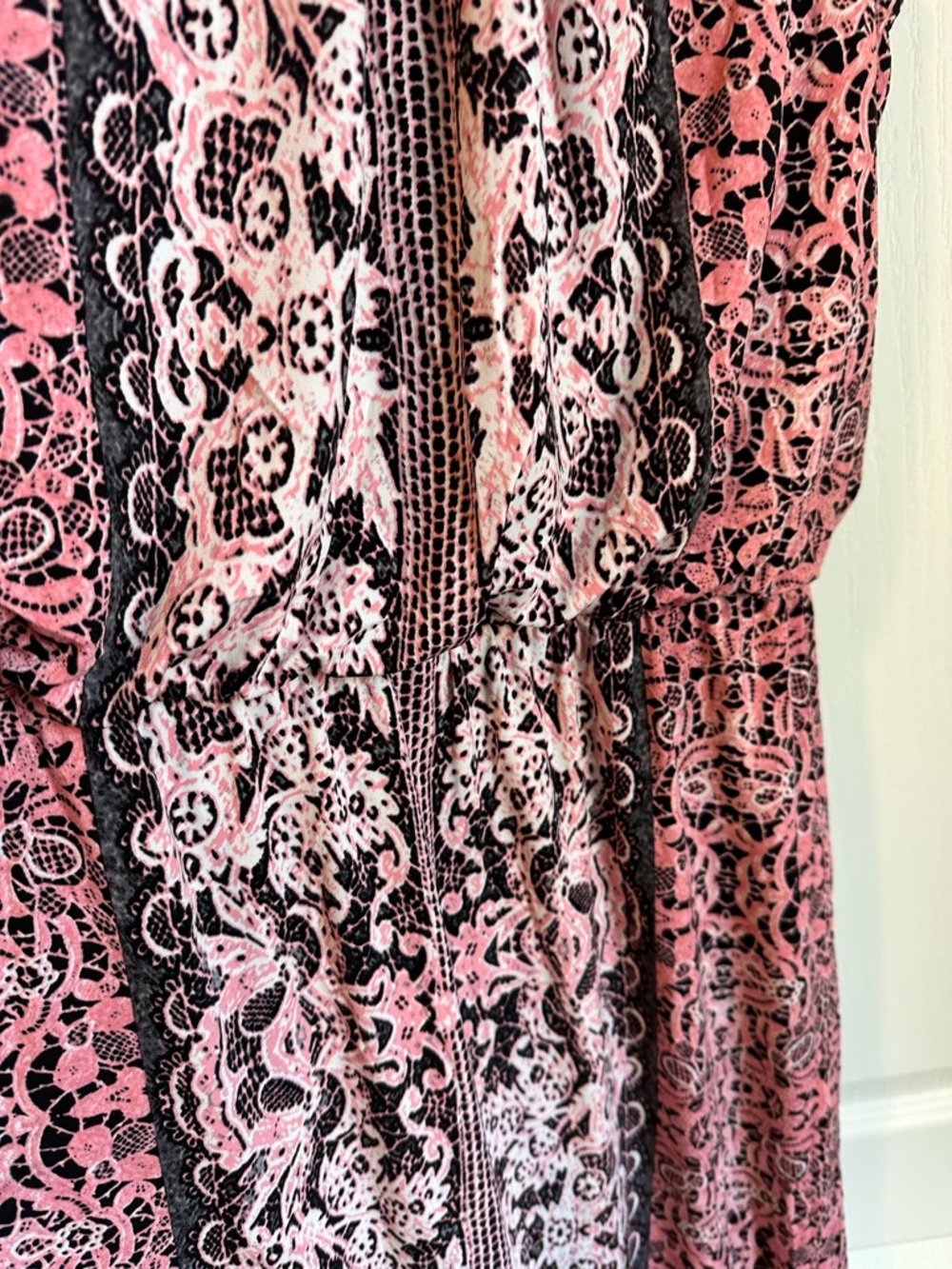 London Style Sleeveless Pink and Black Printed Maxi Dress - Picture 6 of 7